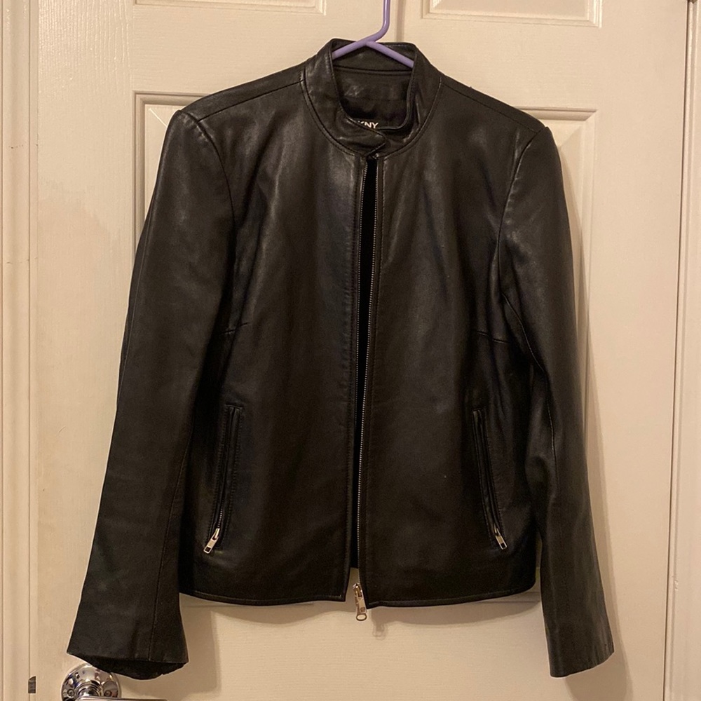 ❣️ PRICE DROP❣️DKNY Fitted Leather Biker Jacket